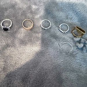 Assorted silver tone rings